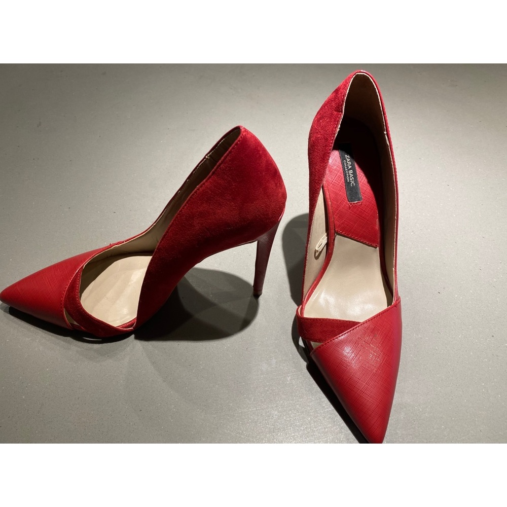 Zara Pump